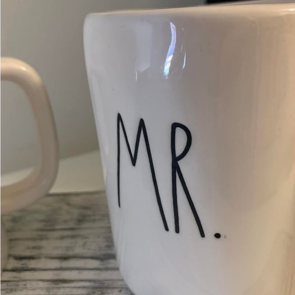 Rae Dunn “ Mr & Mrs” coffee ~ tea mugs - Picture 3 of 5